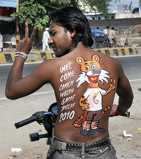 कॉमनवेल्‍थ खेलों के लिए सजी दिल्‍ली | कॉमनवेल्‍थ एक्‍सप्रेस 