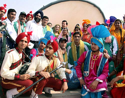 कॉमनवेल्‍थ खेलों के लिए सजी दिल्‍ली | कॉमनवेल्‍थ एक्‍सप्रेस 