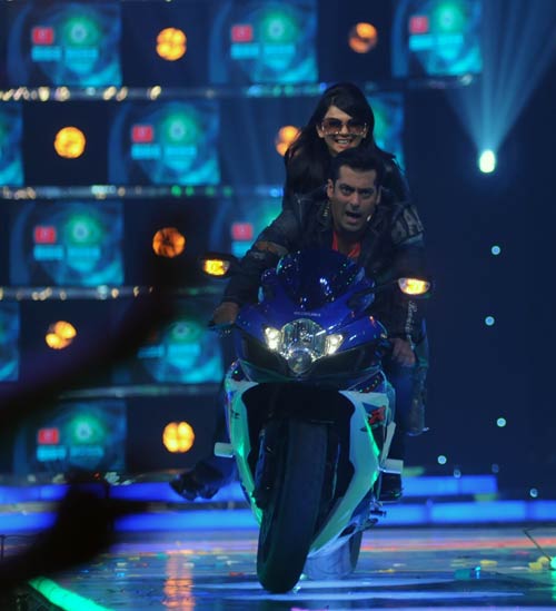 'बिग बॉस' में हसीनों का जलवा | बिग बॉस के प्रतियोगी