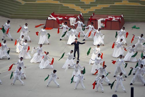 भव्‍य उद्घाटन की रंगारंग तस्‍वीरें  | चला सोनिया चानू का जादू