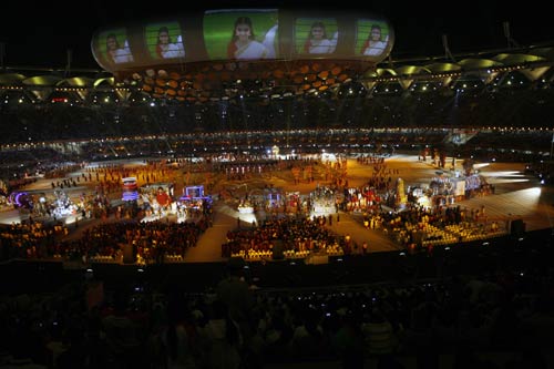 भव्‍य उद्घाटन की रंगारंग तस्‍वीरें  | चला सोनिया चानू का जादू