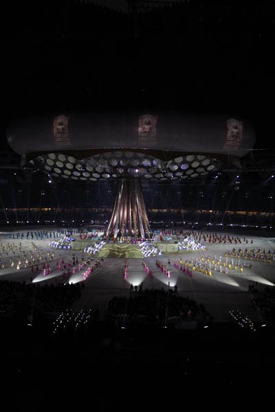 भव्‍य उद्घाटन की रंगारंग तस्‍वीरें  | चला सोनिया चानू का जादू