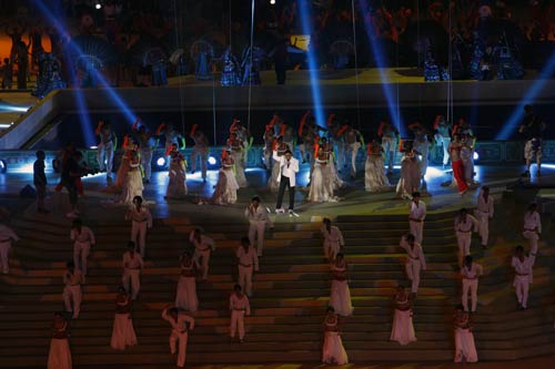 भव्‍य उद्घाटन की रंगारंग तस्‍वीरें  | चला सोनिया चानू का जादू