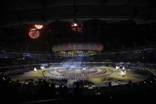 भव्‍य उद्घाटन की रंगारंग तस्‍वीरें  | चला सोनिया चानू का जादू