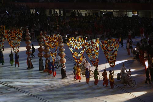 भव्‍य उद्घाटन की रंगारंग तस्‍वीरें  | चला सोनिया चानू का जादू