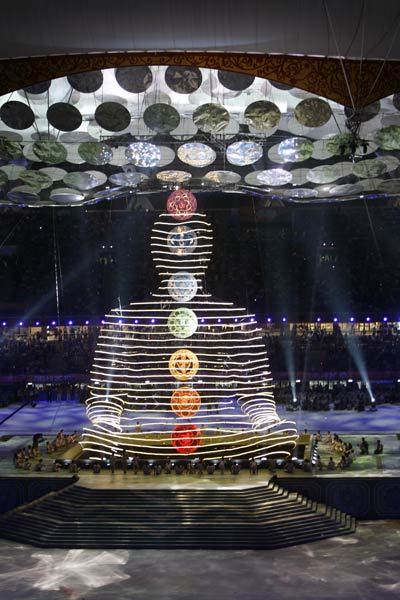 भव्‍य उद्घाटन की रंगारंग तस्‍वीरें  | चला सोनिया चानू का जादू