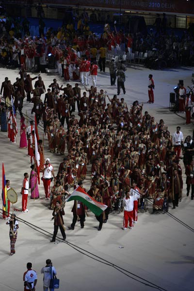 भव्‍य उद्घाटन की रंगारंग तस्‍वीरें  | चला सोनिया चानू का जादू