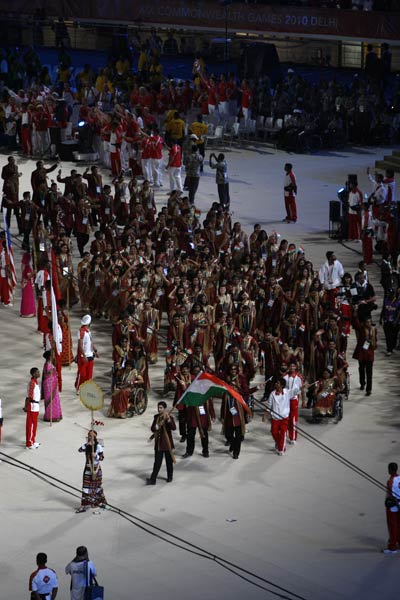 भव्‍य उद्घाटन की रंगारंग तस्‍वीरें  | चला सोनिया चानू का जादू