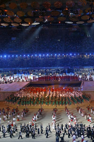 भव्‍य उद्घाटन की रंगारंग तस्‍वीरें  | चला सोनिया चानू का जादू