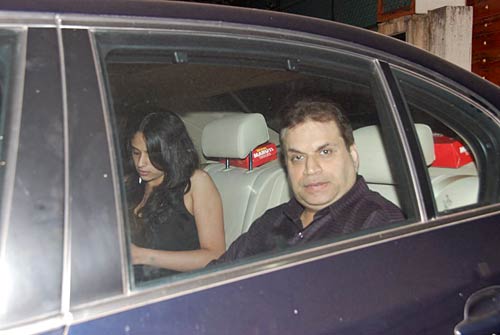 'अंजाना-अंजानी' की स्‍पेशल स्‍क्रीनिंग | 'अंजाना...' की पहली तस्वीर