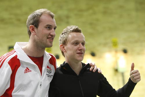 बिंद्रा-नारंग ने साधा गोल्‍ड पर निशाना