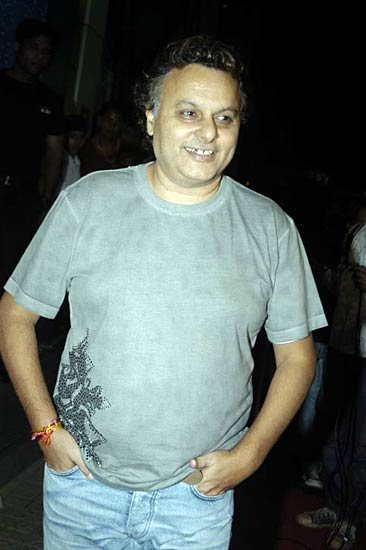 ‘रोबोट’ की स्‍पेशल स्‍क्रीनिंग | रजनीकांत से रोमांस!