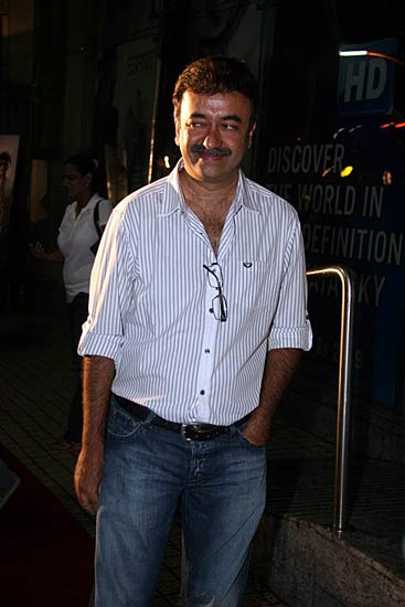 ‘रोबोट’ की स्‍पेशल स्‍क्रीनिंग | रजनीकांत से रोमांस!