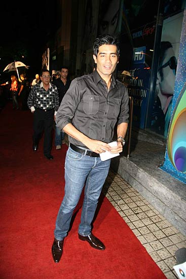 ‘रोबोट’ की स्‍पेशल स्‍क्रीनिंग | रजनीकांत से रोमांस!