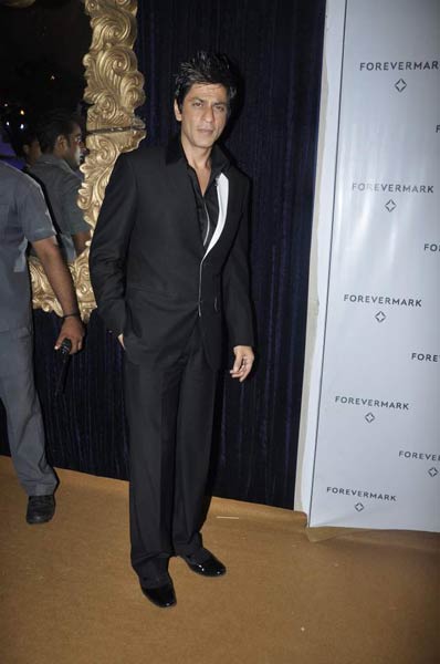 अमिताभ, शाहरुख और रितिक रैंप पर | किंग खान की पार्टी