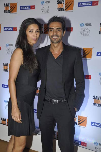 अमिताभ, शाहरुख और रितिक रैंप पर | किंग खान की पार्टी