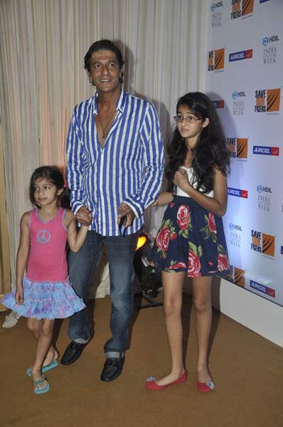 अमिताभ, शाहरुख और रितिक रैंप पर | किंग खान की पार्टी