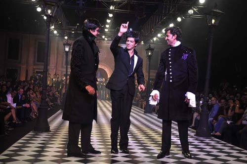 अमिताभ, शाहरुख और रितिक रैंप पर | किंग खान की पार्टी