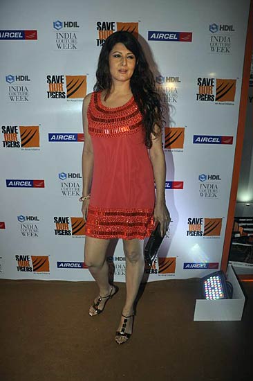 कोटूर फैशन वीक में सितारे | एचडीआईएल फैशन वीक