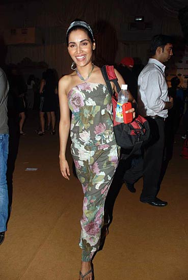 कोटूर फैशन वीक में सितारे | एचडीआईएल फैशन वीक