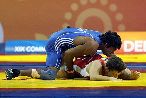 पहलवानों और निशानेबाजों का रहा दबदबा | हुई सोने की बरसात