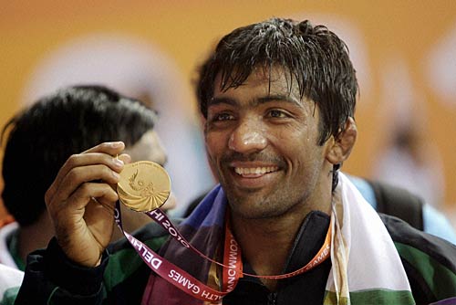 पहलवानों और निशानेबाजों का रहा दबदबा | हुई सोने की बरसात