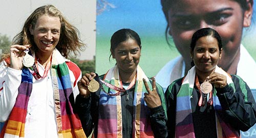 भारतीयों का विजय अभियान जारी । खिलाड़ियों का उम्दा प्रदर्शन