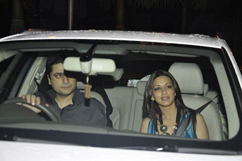 सितारों संग बिग बी ने मनाया जन्‍मदिन । रैम्‍प पर अमिताभ और शाहरुख