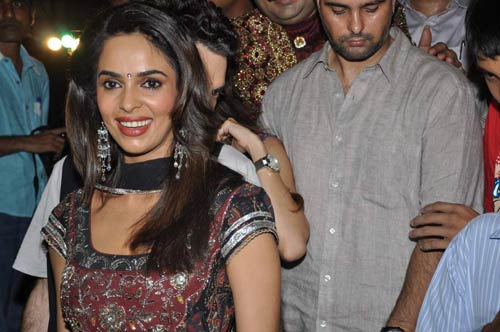 जब सेक्‍सी मल्लिका बनी नागिन । मल्लिका की न्‍यूड फोटो