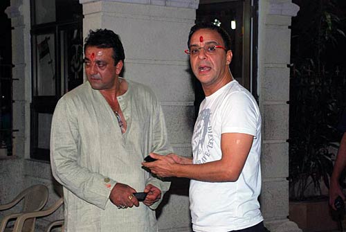 संजू के घर पर माता की चौकी । संजय दत्त के जीवन का सफर