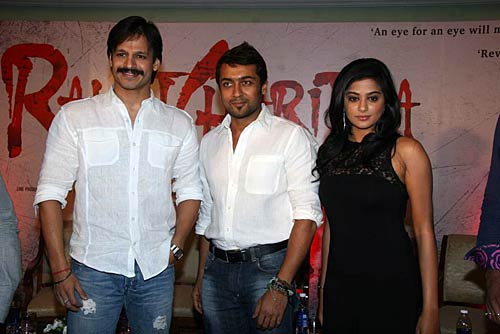 'रक्‍त चरित्र' में अलग लुक में विवेक | प्रियंका से शादी करेंगे विवेक