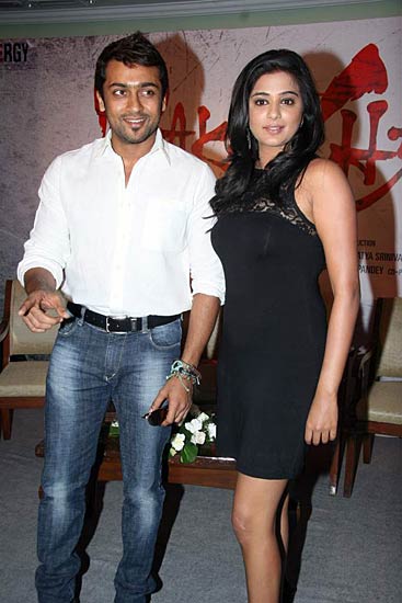 'रक्‍त चरित्र' में अलग लुक में विवेक | प्रियंका से शादी करेंगे विवेक