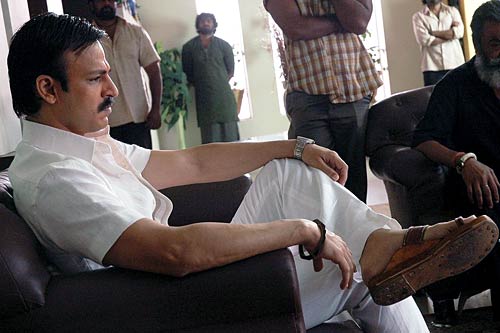 'रक्‍त चरित्र' में अलग लुक में विवेक | प्रियंका से शादी करेंगे विवेक