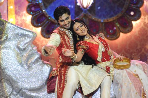 टीवी कलाकारों ने मनाई 'दीवाली दिलों की' | ग्लैमर का तड़का