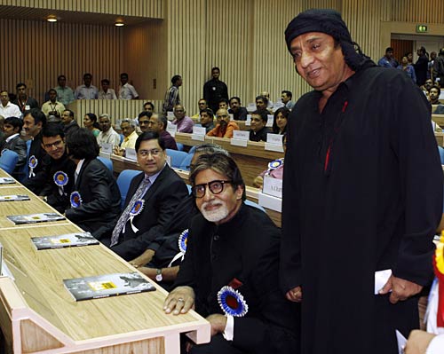 नेशनल अवार्ड समारोह में बच्चन परिवार की धूम |   बिग बी का जन्‍मदिन