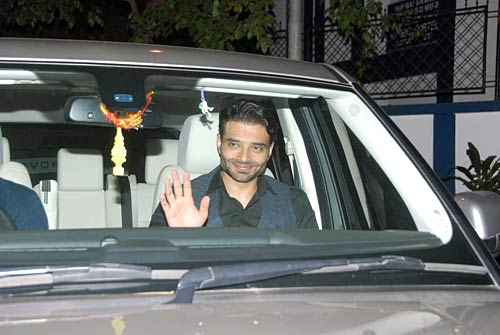 ऋतिक ने मनाई हैलोवीन पार्टी  | मल्लिका बनी नागिन