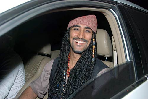 ऋतिक ने मनाई हैलोवीन पार्टी  | मल्लिका बनी नागिन