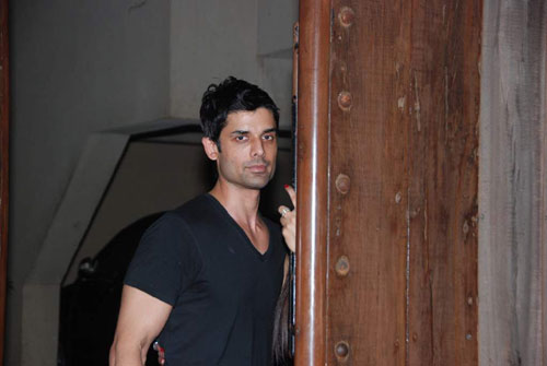 ऋतिक ने मनाई हैलोवीन पार्टी  | मल्लिका बनी नागिन