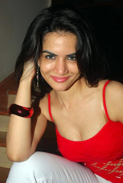 श्रद्धा शर्मा का धमाल... | फोटो: हॉट सनी लियोन