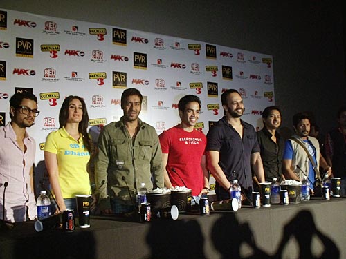 गोलमाल-3 की प्रेस कॉंफ्रेंस के दौरान सितारे