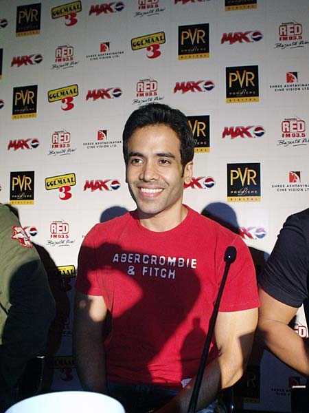 गोलमाल-3 की प्रेस कॉंफ्रेंस के दौरान सितारे