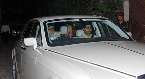 बॉलीवुड सितारों का करवाचौथ... | धोनी, साक्षी और समंदर