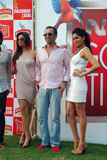 किंगफिशर का नया कैलेंडर जल्‍द | 'ज्‍वेलरी वीक' में दीपिका