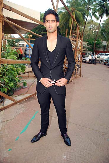 किंगफिशर का नया कैलेंडर जल्‍द | 'ज्‍वेलरी वीक' में दीपिका