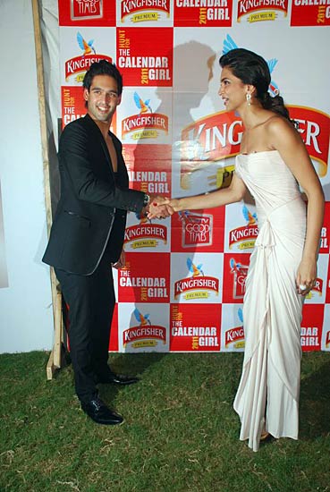 किंगफिशर का नया कैलेंडर जल्‍द | 'ज्‍वेलरी वीक' में दीपिका