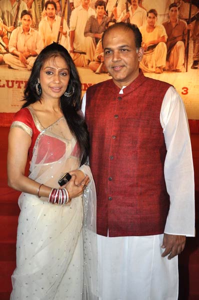 'खेलें हम जी जान से' का म्‍यूजिक लांच | दीपिका के जलवे