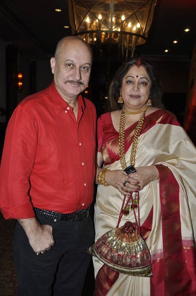 'खेलें हम जी जान से' का म्‍यूजिक लांच | दीपिका के जलवे