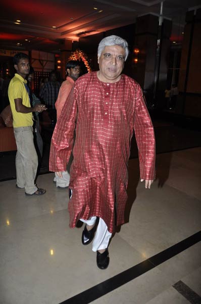 'खेलें हम जी जान से' का म्‍यूजिक लांच | दीपिका के जलवे