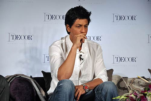 बॉलीवुड के किंग खान को जन्मदिन की बधाई | विशेष कवरेज