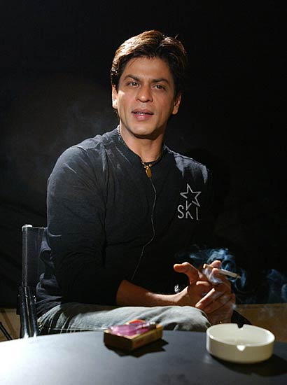 बॉलीवुड के किंग खान को जन्मदिन की बधाई | विशेष कवरेज